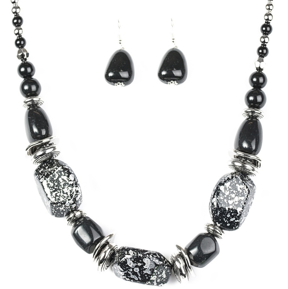 Accessories - Picture 8 of 8